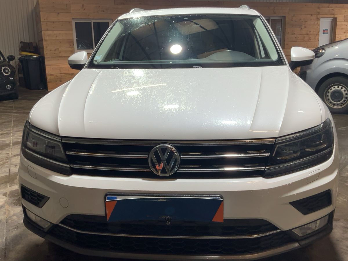 Volkswagen Tiguan 2016 — photo 15