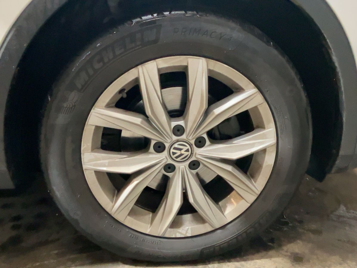 Volkswagen Tiguan 2016 — photo 12