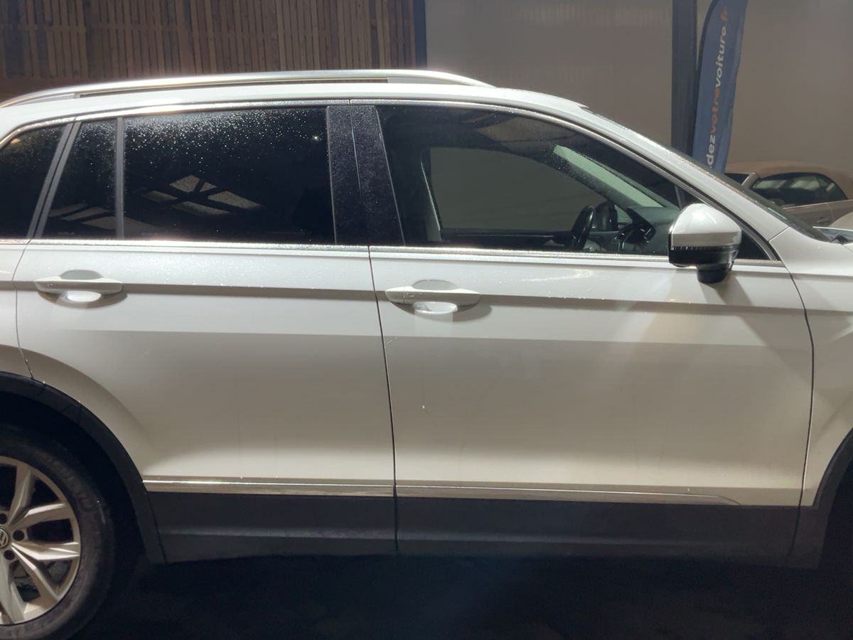Volkswagen Tiguan 2016 — photo 11
