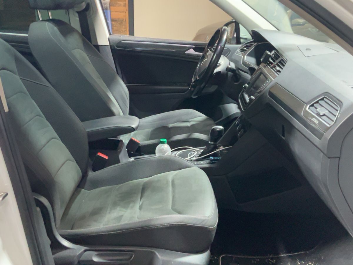 Volkswagen Tiguan 2016 — photo 17
