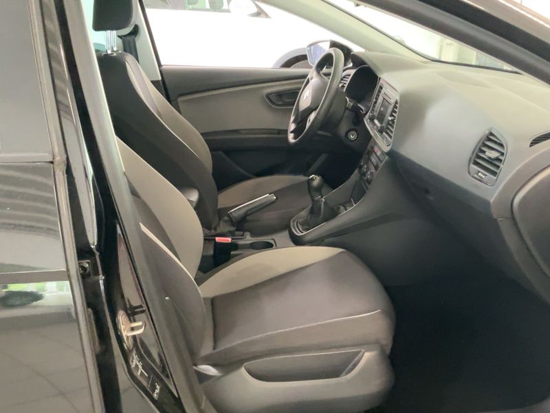 Seat Leon 1.6 TDI Reference 2014 – снимка 16