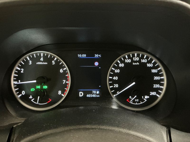 Nissan Juke 1.0 DIG-T Acenta — zdjęcie 13