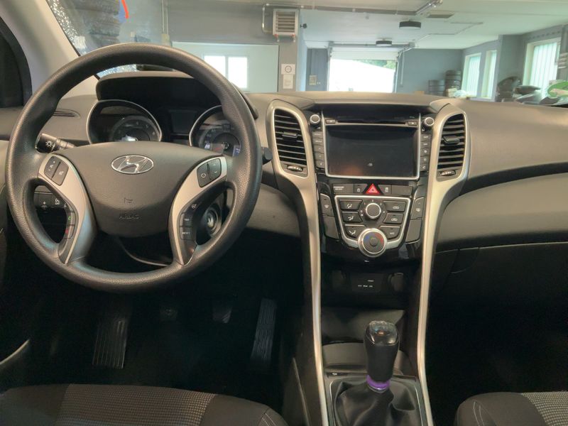 Hyundai i30 1.4 Trend blue 2016 – снимка 17