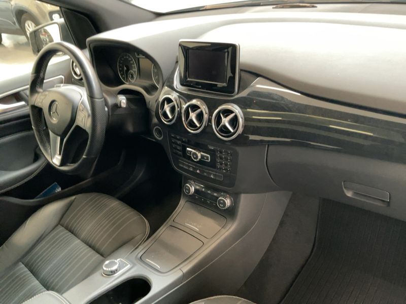Mercedes-Benz B-Klasse B 180 — zdjęcie 12