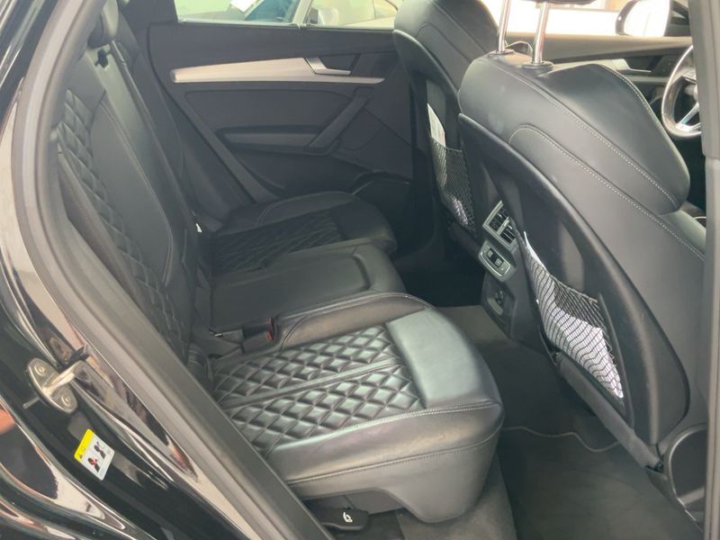 Audi Q5 Sportback 40 TDI Mild-Hybrid quattro S line — zdjęcie 14