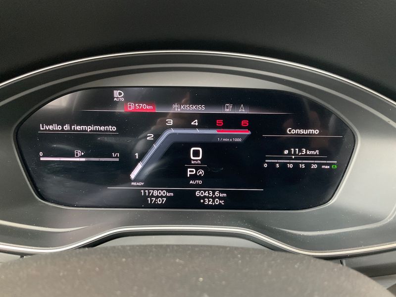 Audi Q5 Sportback 40 TDI Mild-Hybrid quattro S line — zdjęcie 13