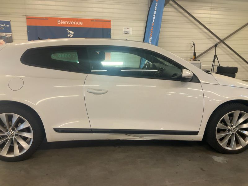 Volkswagen Scirocco 2.0 TDI — zdjęcie 7