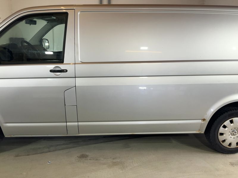 Volkswagen T5 Transporter 2.0 TDI Kasten lang 4Motion — zdjęcie 4