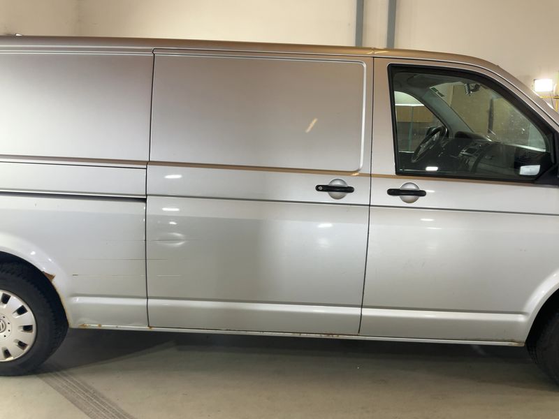 Volkswagen T5 Transporter 2.0 TDI Kasten lang 4Motion — zdjęcie 7