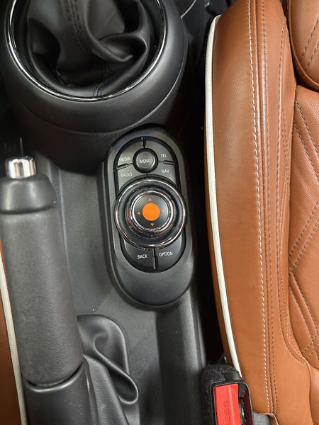 MINI Cabrio Cooper S — zdjęcie 20