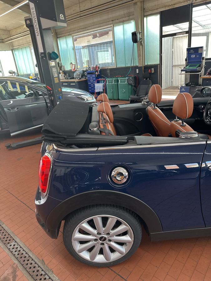 MINI Cabrio Cooper S