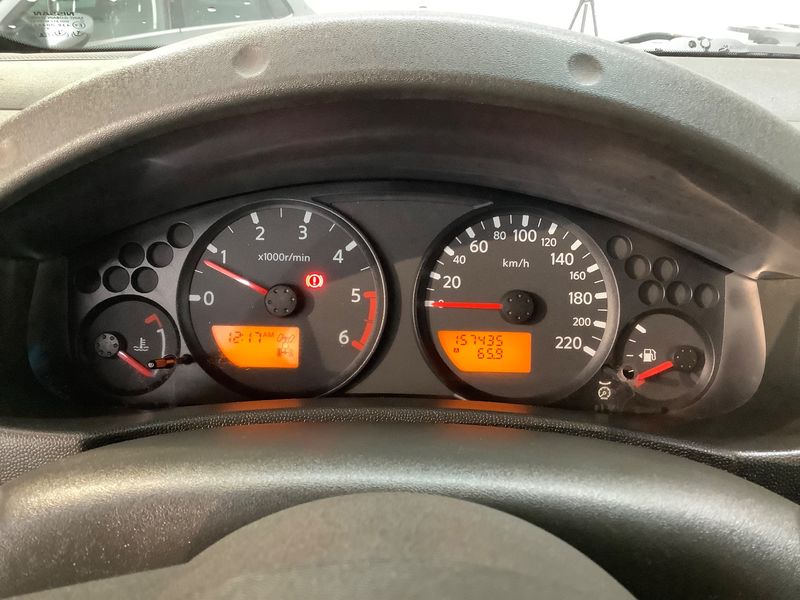 Nissan Navara Pick-up 2.5 dCi Double Cab XE 4x4 — zdjęcie 13