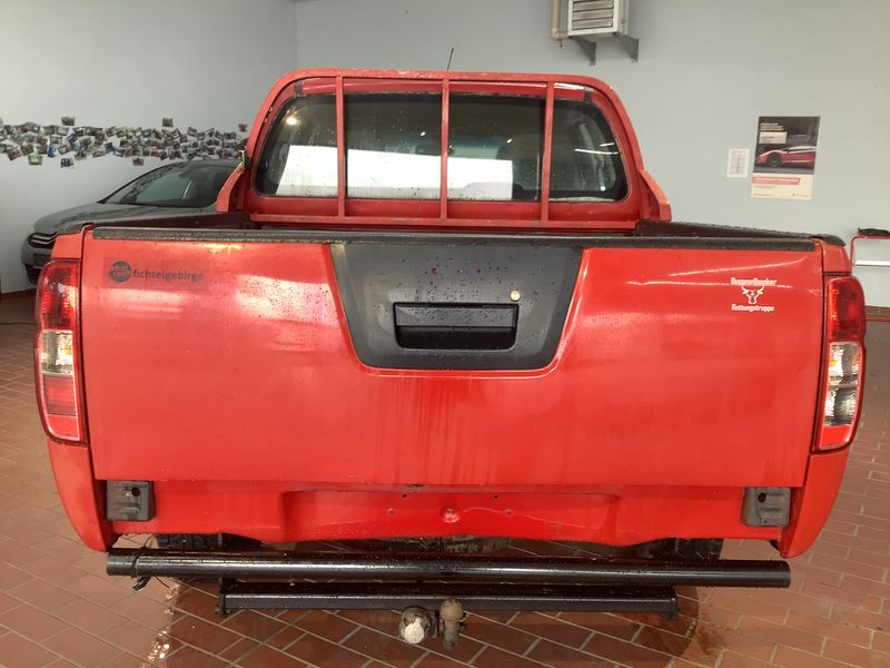 Nissan Navara Pick-up 2.5 dCi Double Cab XE 4x4 — zdjęcie 5