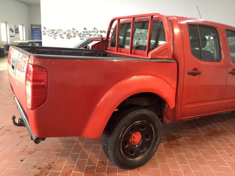 Nissan Navara Pick-up 2.5 dCi Double Cab XE 4x4 — zdjęcie 6