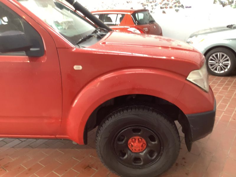 Nissan Navara Pick-up 2.5 dCi Double Cab XE 4x4 — zdjęcie 8