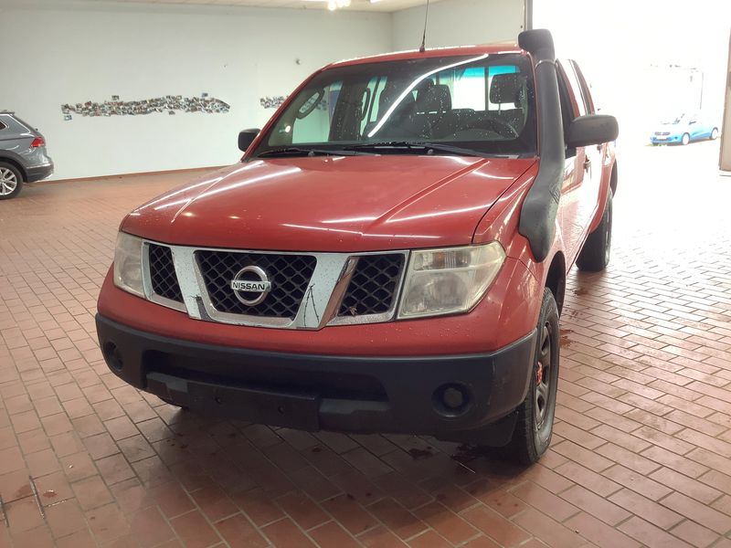 Nissan Navara Pick-up 2.5 dCi Double Cab XE 4x4
