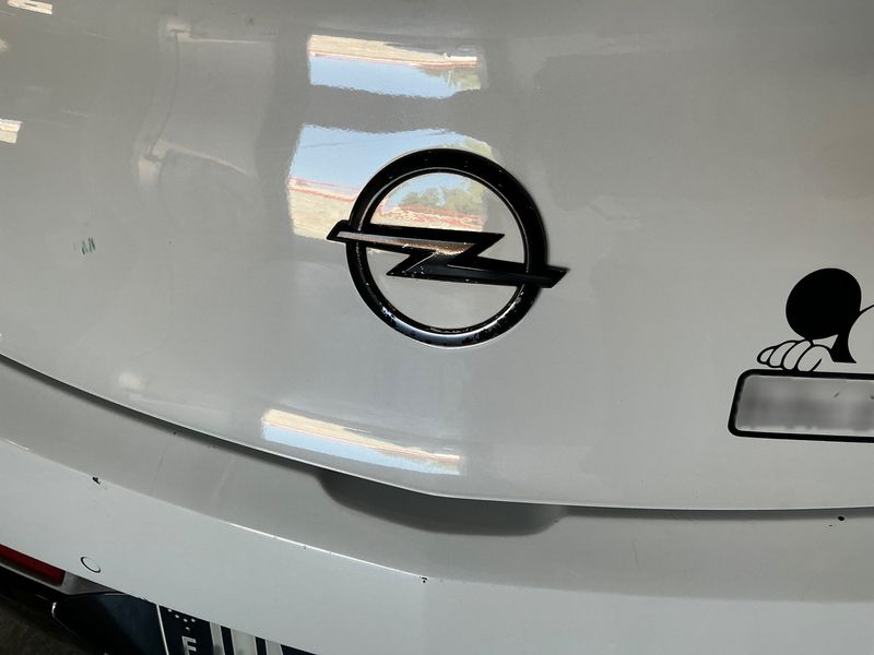 Opel Astra GTC 1.6 CDTI DPF Basis 2015 – снимка 28