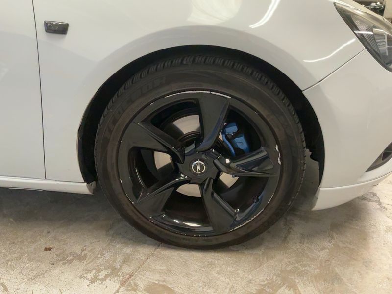 Opel Astra GTC 1.6 CDTI DPF Basis 2015 – снимка 11