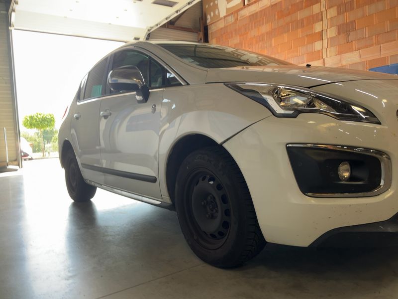 Peugeot 3008 1.6 Blue-HDi Crossway — zdjęcie 8