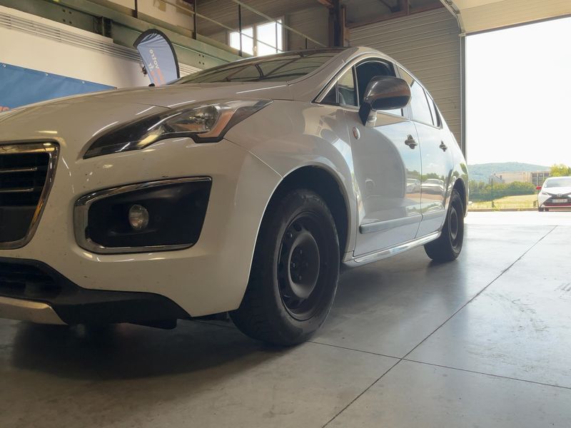 Peugeot 3008 1.6 Blue-HDi Crossway — zdjęcie 2
