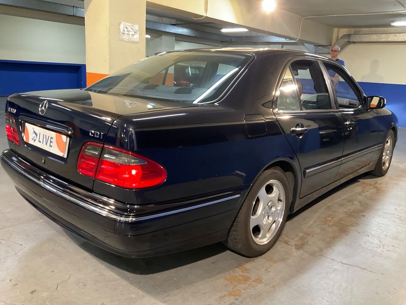 Mercedes-Benz E-Klasse E 320 CDI Avantgarde — zdjęcie 2