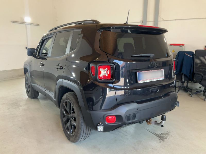 Jeep Renegade 2.0 M-Jet Night Eagle 4WD — zdjęcie 3