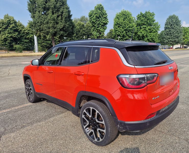 Jeep Compass 2.0 M-Jet Limited 4WD — zdjęcie 3