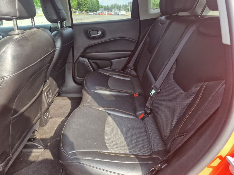 Jeep Compass 2.0 M-Jet Limited 4WD — zdjęcie 13