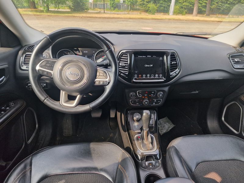 Jeep Compass 2.0 M-Jet Limited 4WD — zdjęcie 11
