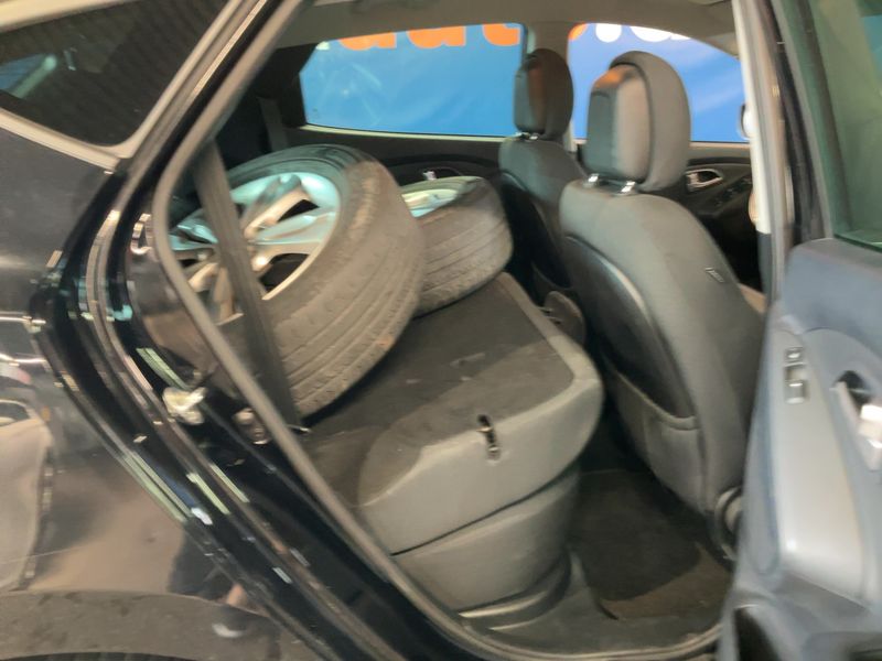 Hyundai ix35 2.0 Comfort AWD 2013 – снимка 20