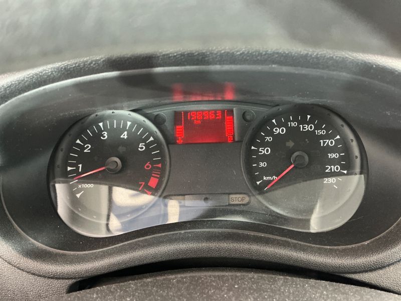 Renault Clio 1.2 Expression — zdjęcie 4