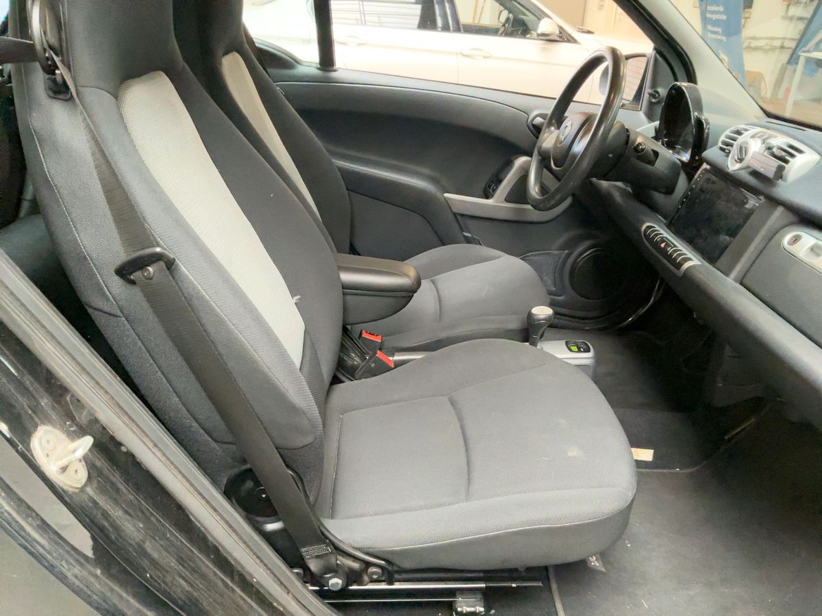 Smart fortwo 2013 — photo 17