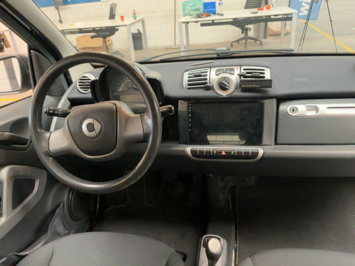 Smart fortwo 2013 — photo 18