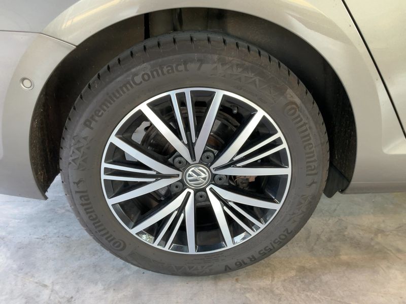 Volkswagen Golf VII 2.0 TDI Allstar BlueMotion Tech 2016 – снимка 9