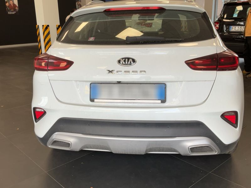 Kia XCeed 1.6 CRDi Style — zdjęcie 5