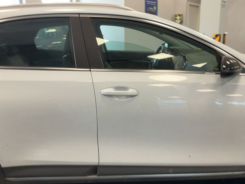 Kia XCeed 1.6 CRDi Style — zdjęcie 7