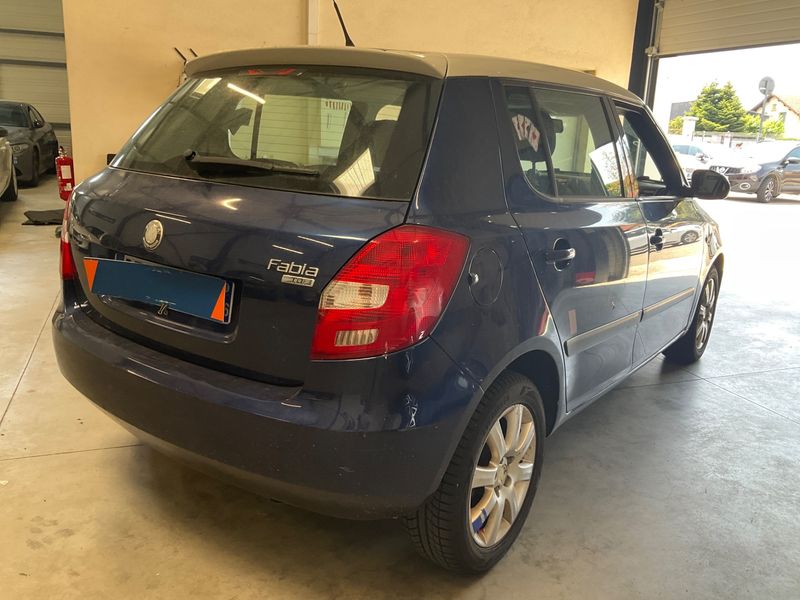 Skoda Fabia 1.6 TDI Elegance — zdjęcie 2