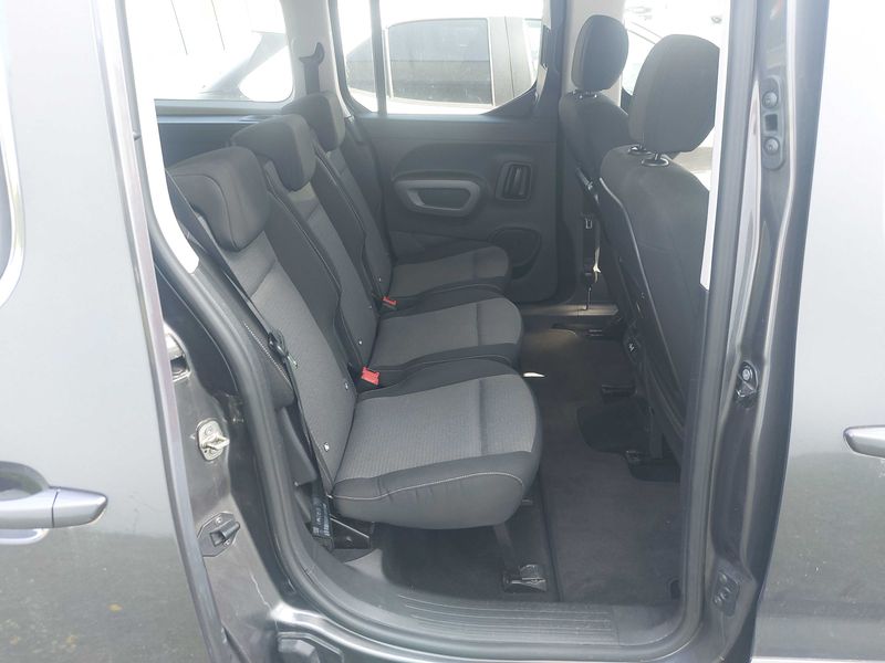 Toyota ProAce City Verso 1.5 D-4D L2 Design — zdjęcie 14