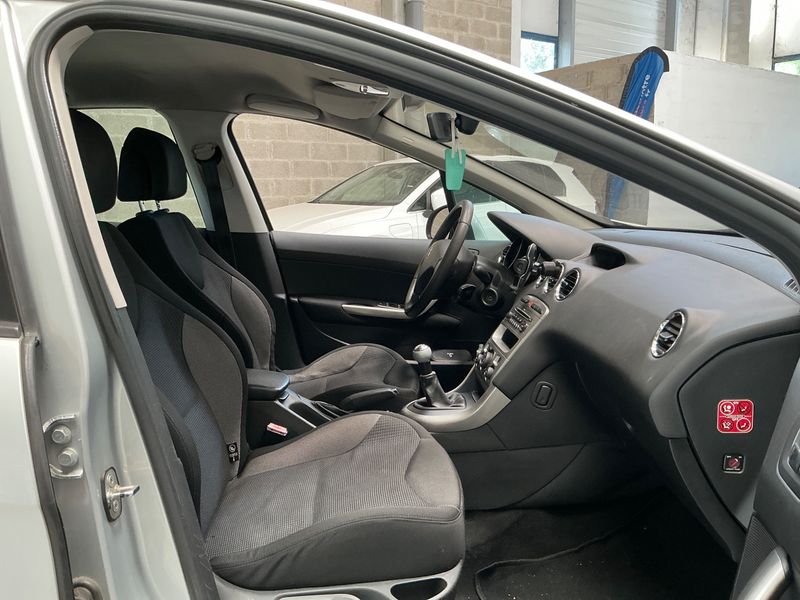 Peugeot 308 1.6 HDi Premium 2008 – снимка 3