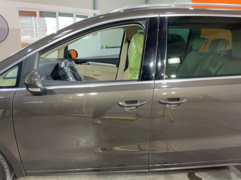 Volkswagen Sharan 2.0 TDI Sky BlueMotion Tech — zdjęcie 4