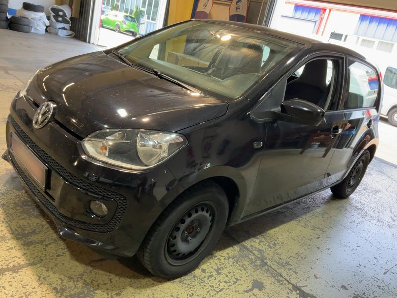 Volkswagen up! 1.0 Move up! 2014 – снимка 2