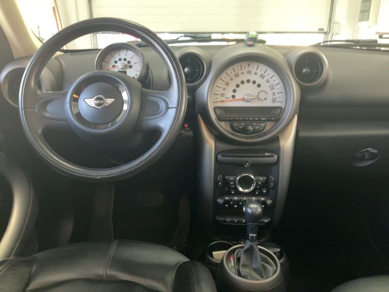 MINI Countryman Cooper D — zdjęcie 12