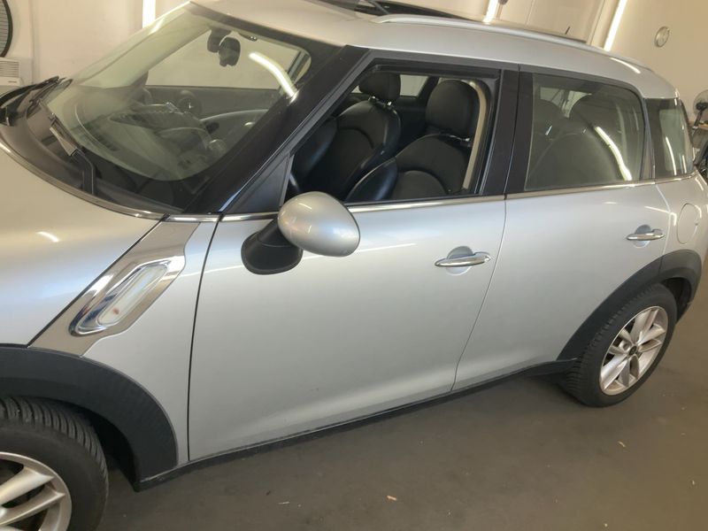 MINI Countryman Cooper D — zdjęcie 4