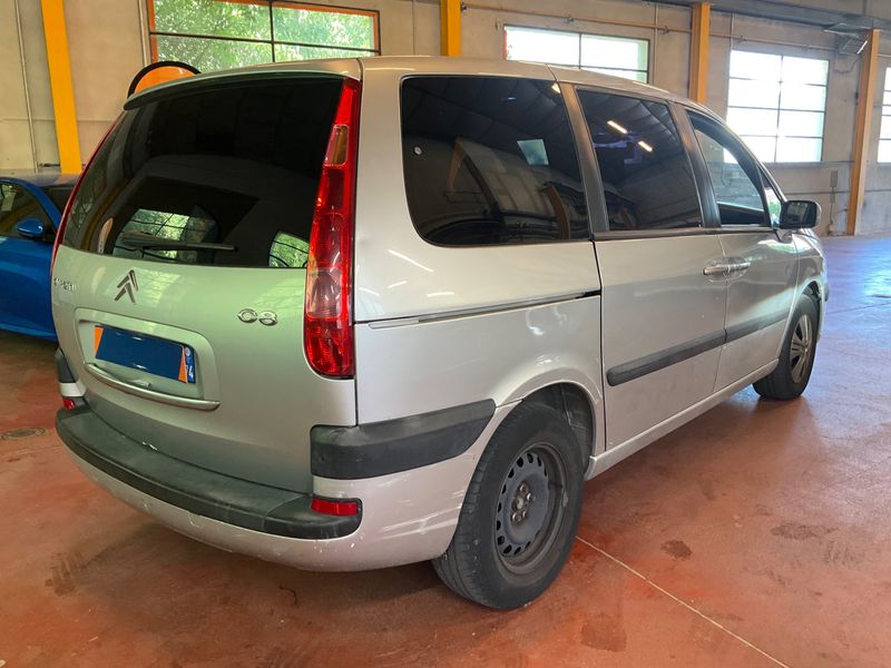 Citroen C8 2.0 HDi Elegance — zdjęcie 2
