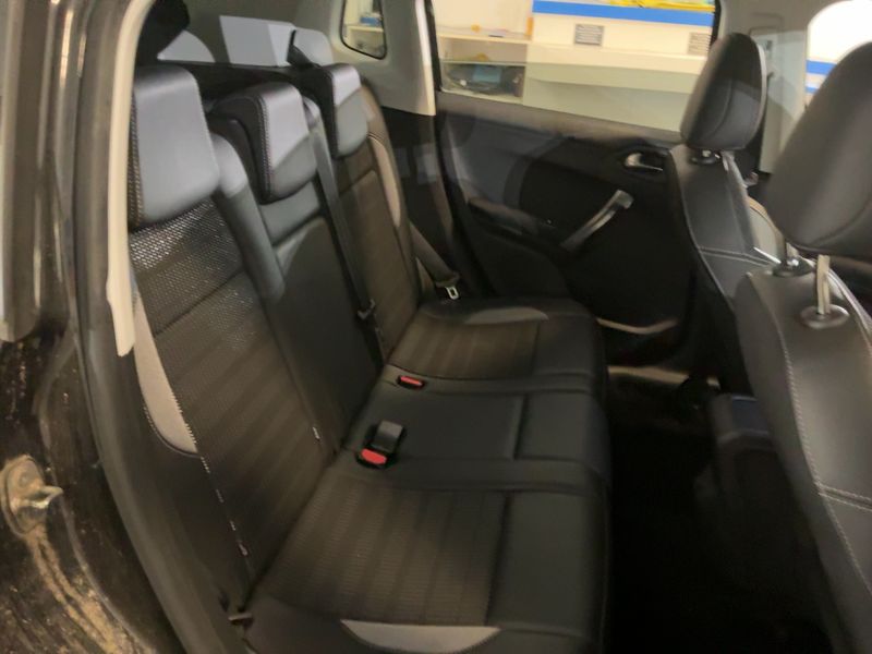 Peugeot 2008 1.2 PureTech Allure — zdjęcie 14