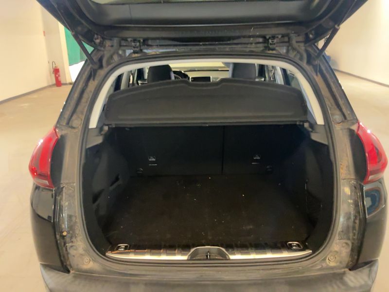 Peugeot 2008 1.2 PureTech Allure — zdjęcie 10