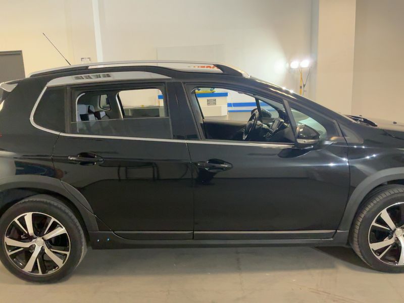 Peugeot 2008 1.2 PureTech Allure — zdjęcie 7