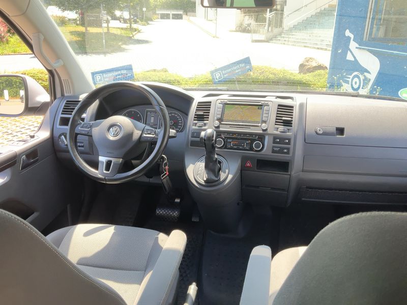 Volkswagen T5 Caravelle 2.0 TDI Comfortline lang — zdjęcie 12