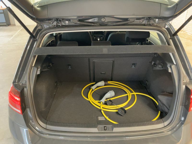 Volkswagen e-Golf VII electric drive 100 kW — zdjęcie 10