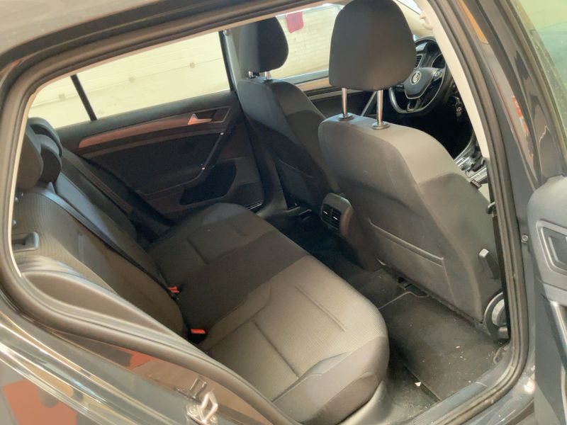 Volkswagen e-Golf VII electric drive 100 kW — zdjęcie 14